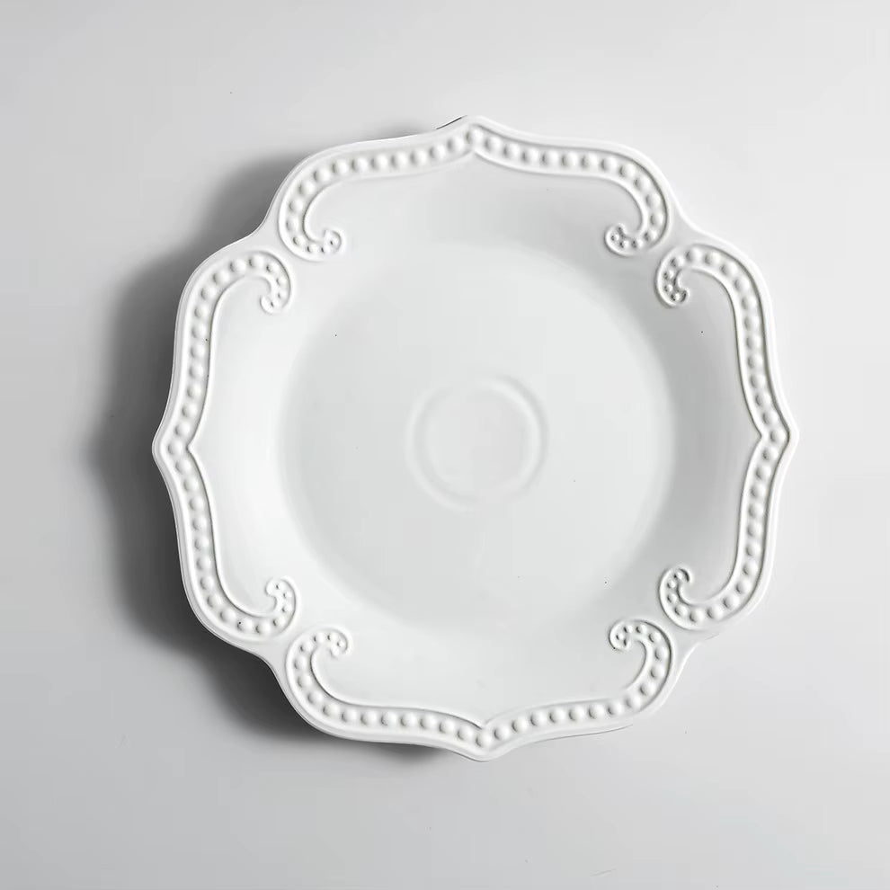 Класически релефни порцеланови чинии – колекция ÉLIA