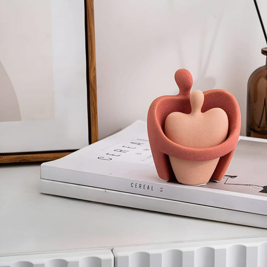 Керамична скулптура „Прегръдка“ – Терракота