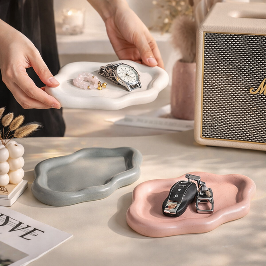 Елегантна керамична декоративна чинийка за бижута и дребни аксесоари