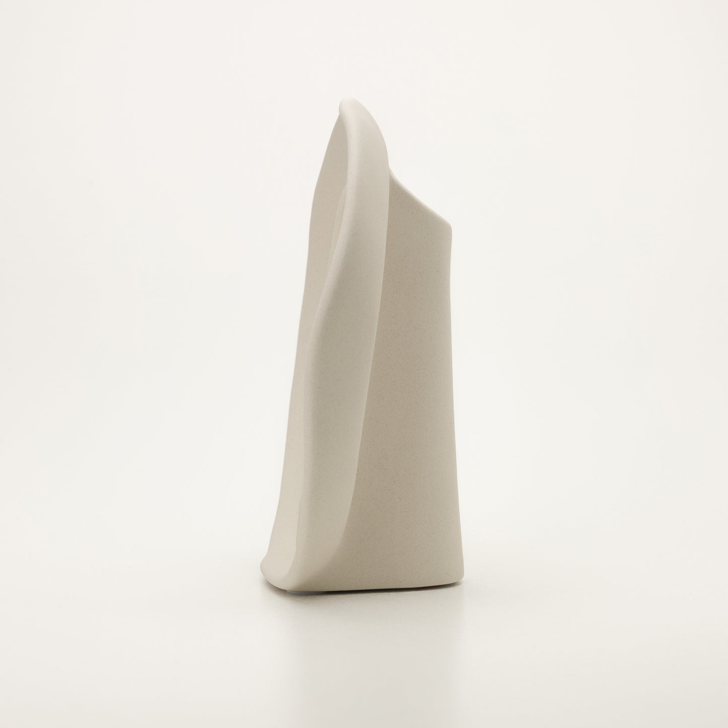 Керамична ваза „Абстрактно лице“