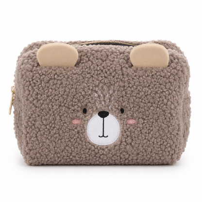 Кафяв teddy несесер мече с бродирано лице на бял фон