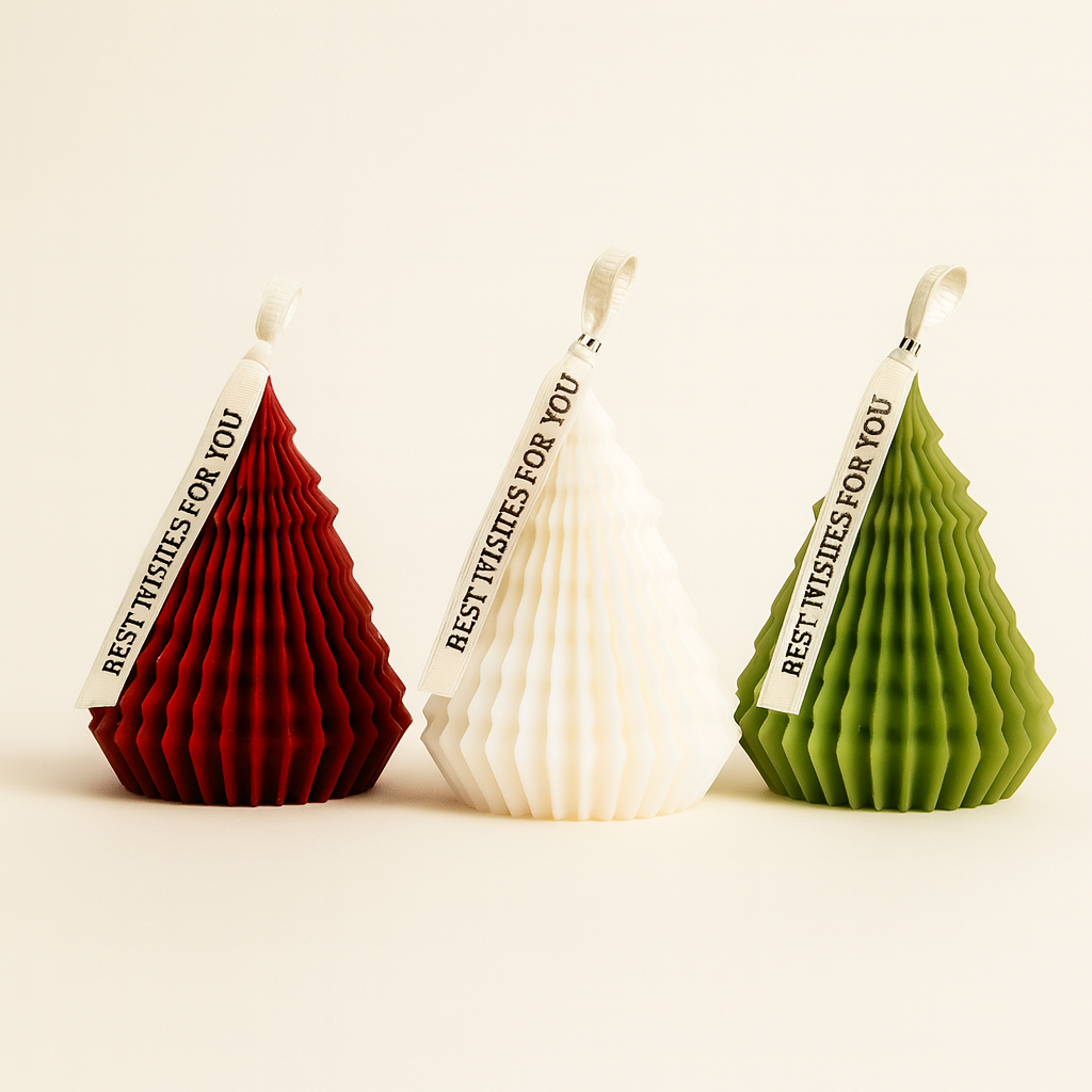 Ароматна свещ „Коледно дръвче“ – елегантна празнична декорация Детайли за продукта